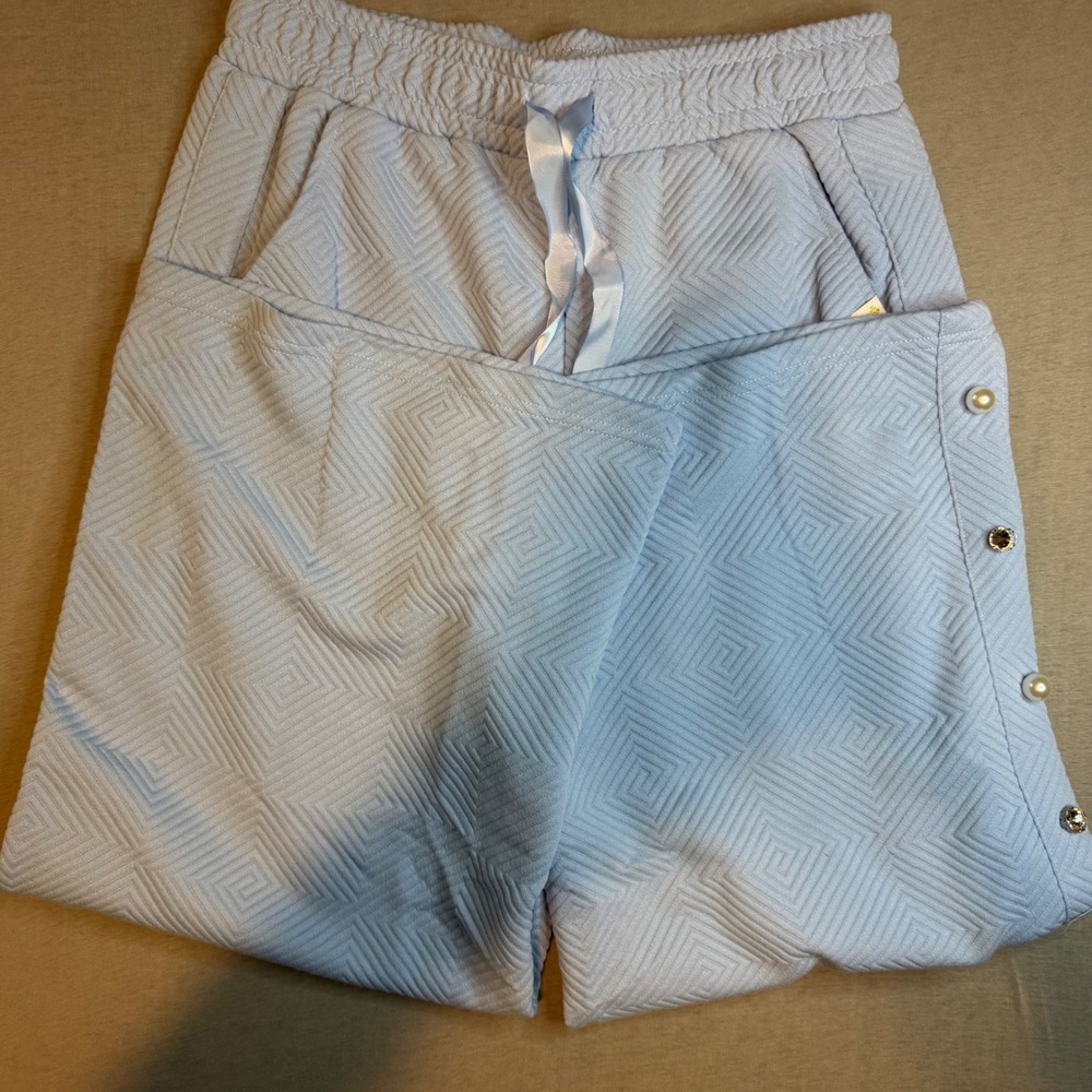 Simply Southern Light Blue Quilted Capri Pants Pearl Rhinestone Snap Large NEW - Picture 2 of 6